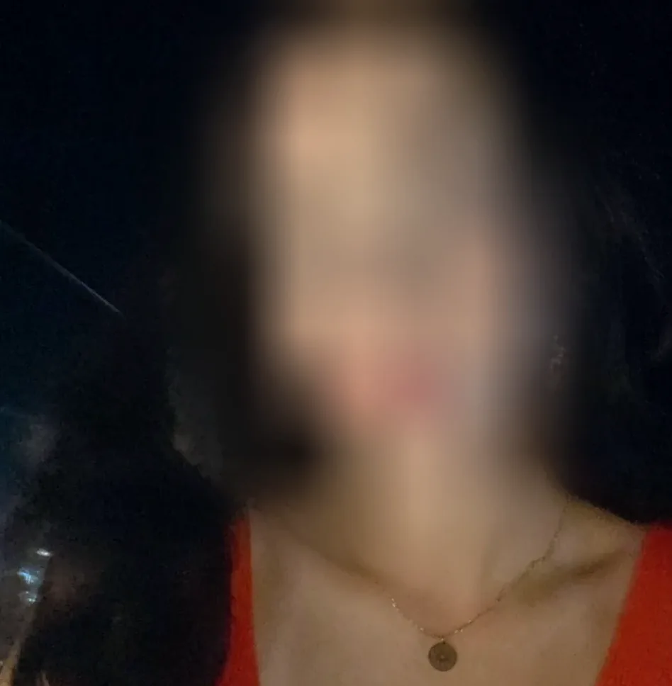 Kelly, 23