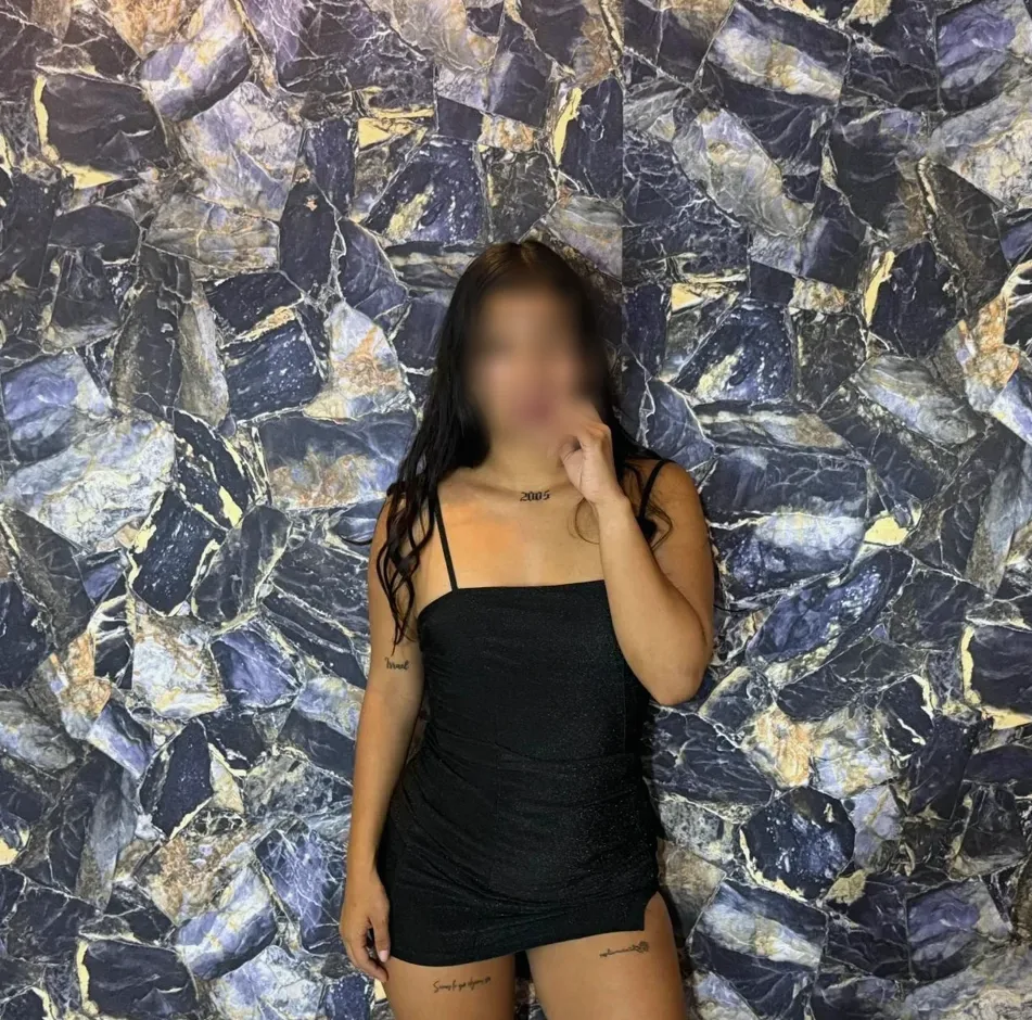 Olivia, 21