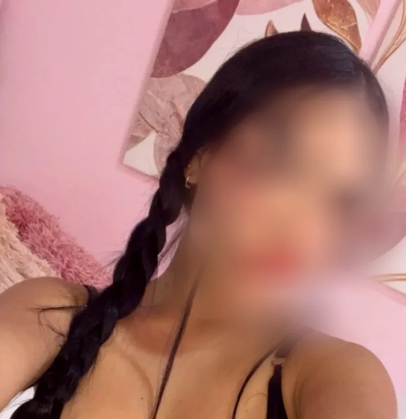 Paige, 23